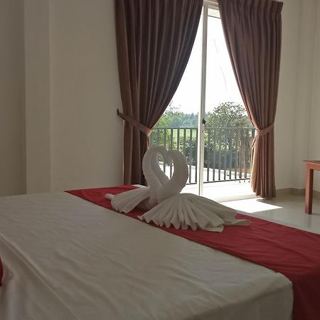 Grand Riverine Bed and Breakfast Kotugoda Εξωτερικό φωτογραφία